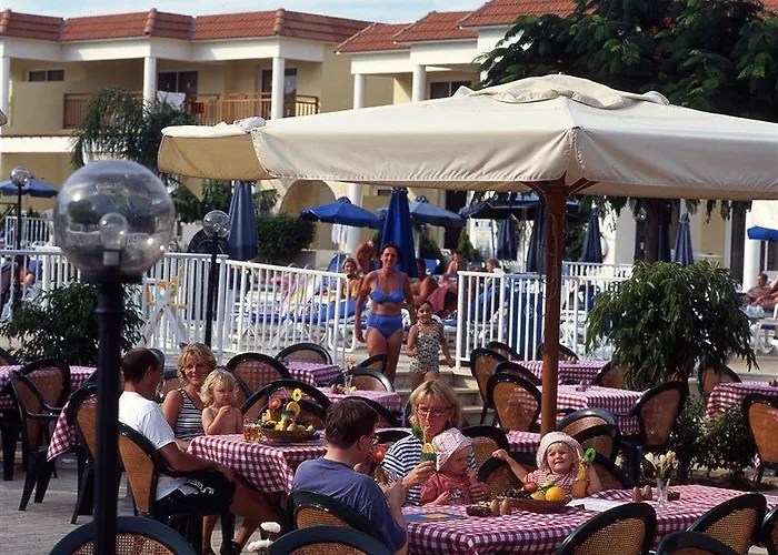 Ξενοδοχείο με διαμερίσματα Sun Palace Waterpark 3*