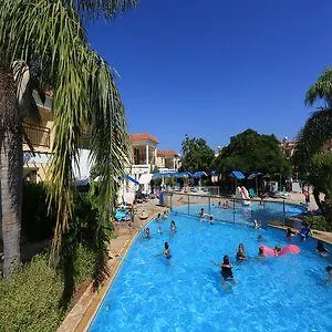 Ξενοδοχείο με διαμερίσματα Sun Palace Waterpark