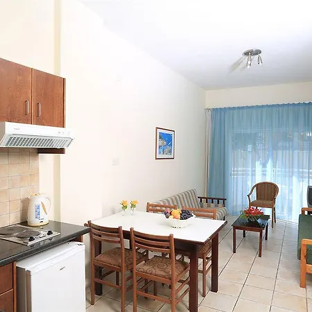 Hotel apartamentowy Jacaranda Protaras