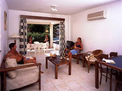 Jacaranda Hotel apartamentowy Protaras