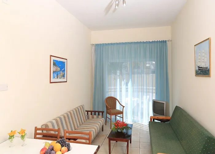 Sun Palace Waterpark Hotel de apartamente Protaras