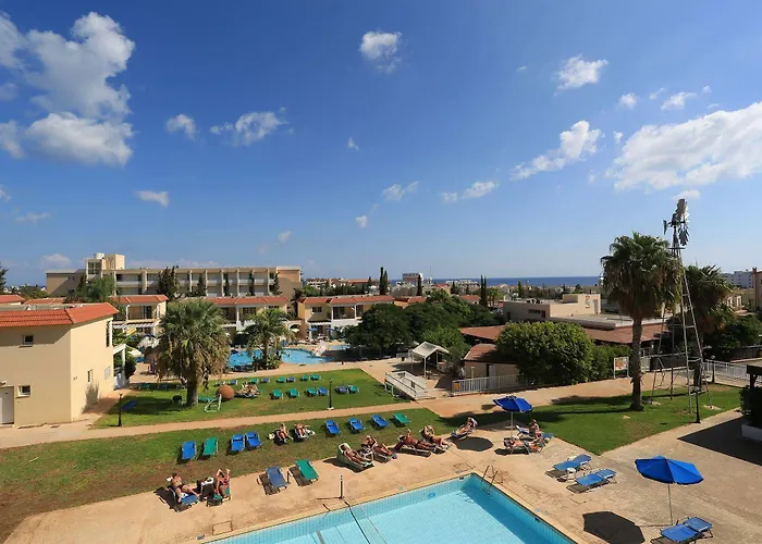 Sun Palace Protaras Waterpark Resort Lägenhetshotell